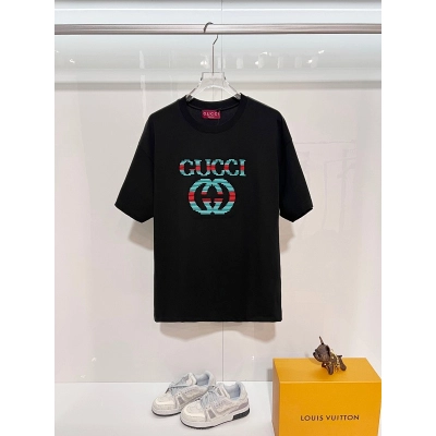GUCCI Side Webbing Patch Logo Embroidery Shorts Set Style 2 01