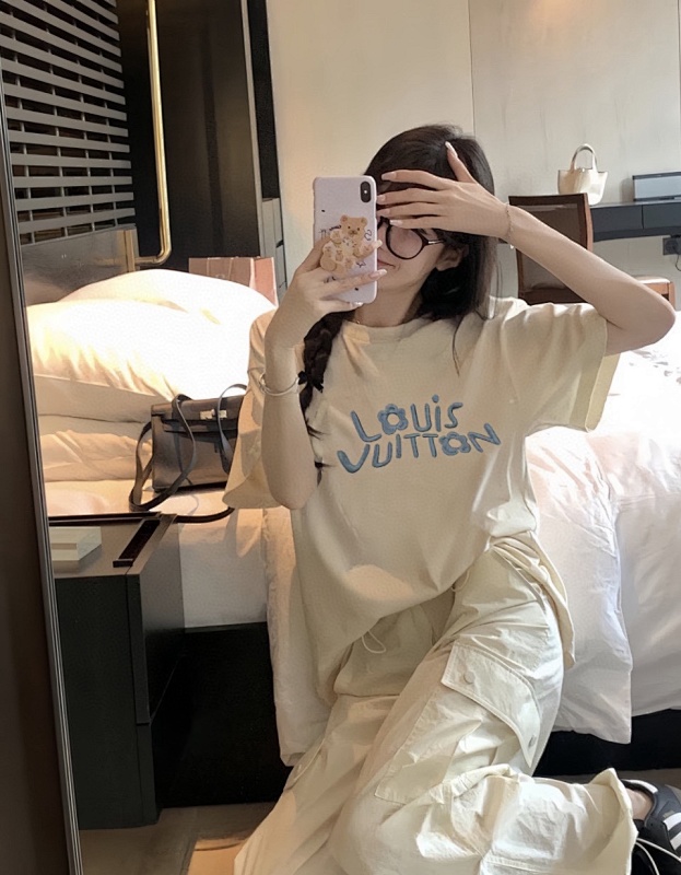 LOUIS VUITTON 24SS Letter Embroidery Short Sleeve T-Shirt