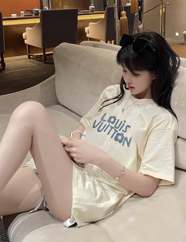 LOUIS VUITTON 24SS Letter Embroidery Short Sleeve T-Shirt