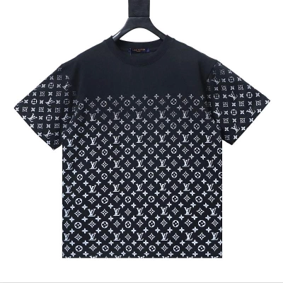 LOUIS VUITTON 24SS Monogram Print Gradient Logo Short Sleeve T-Shirt Style 2 01