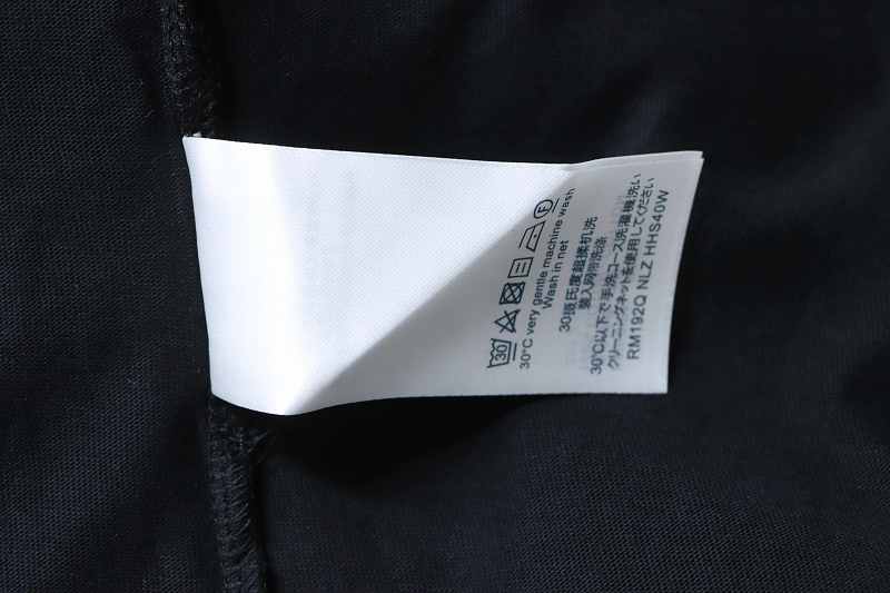 LOUIS VUITTON 24SS Monogram Print Gradient Logo Short Sleeve T-Shirt Style 2