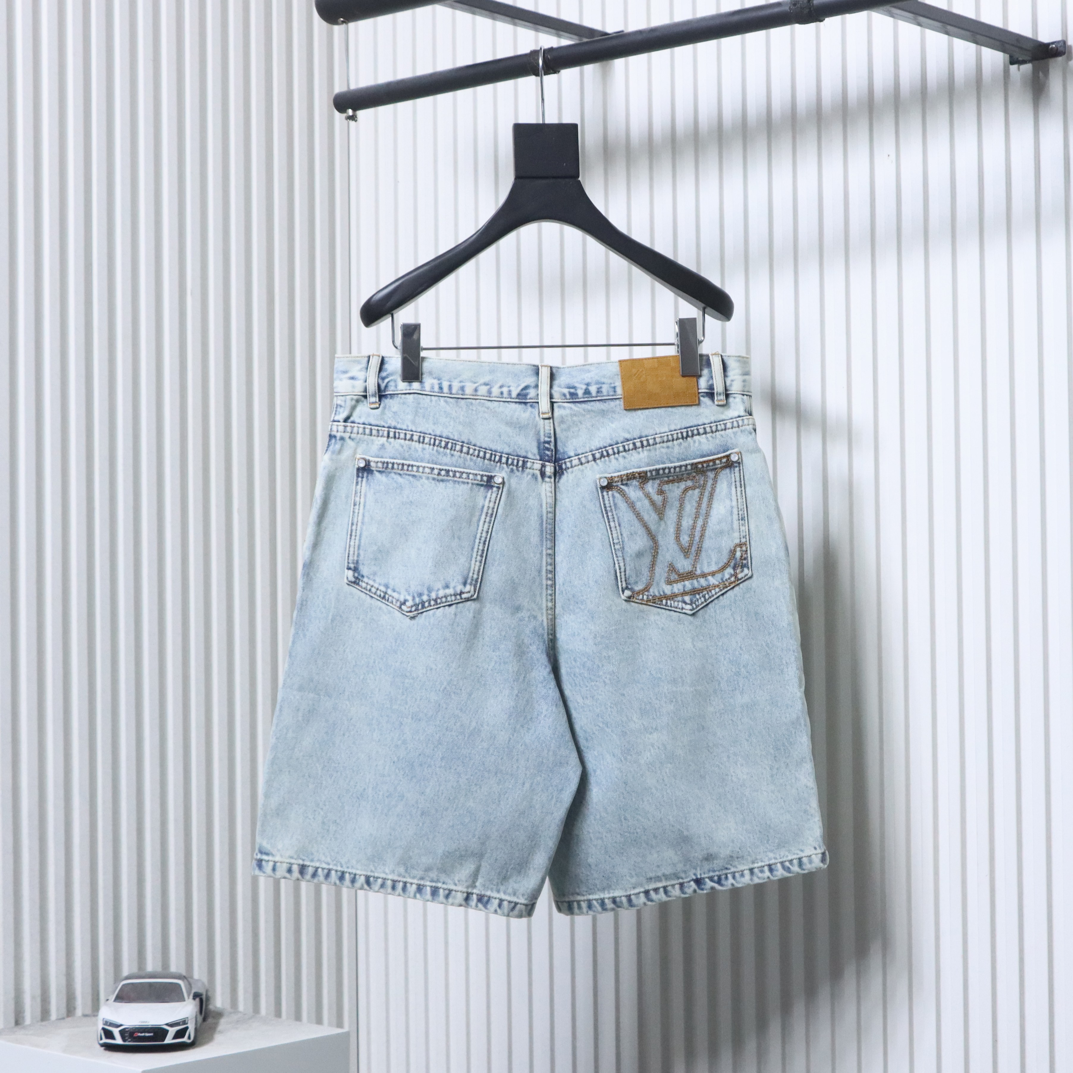 LOUIS VUITTON 25SS Embroidery Denim Logo Shorts