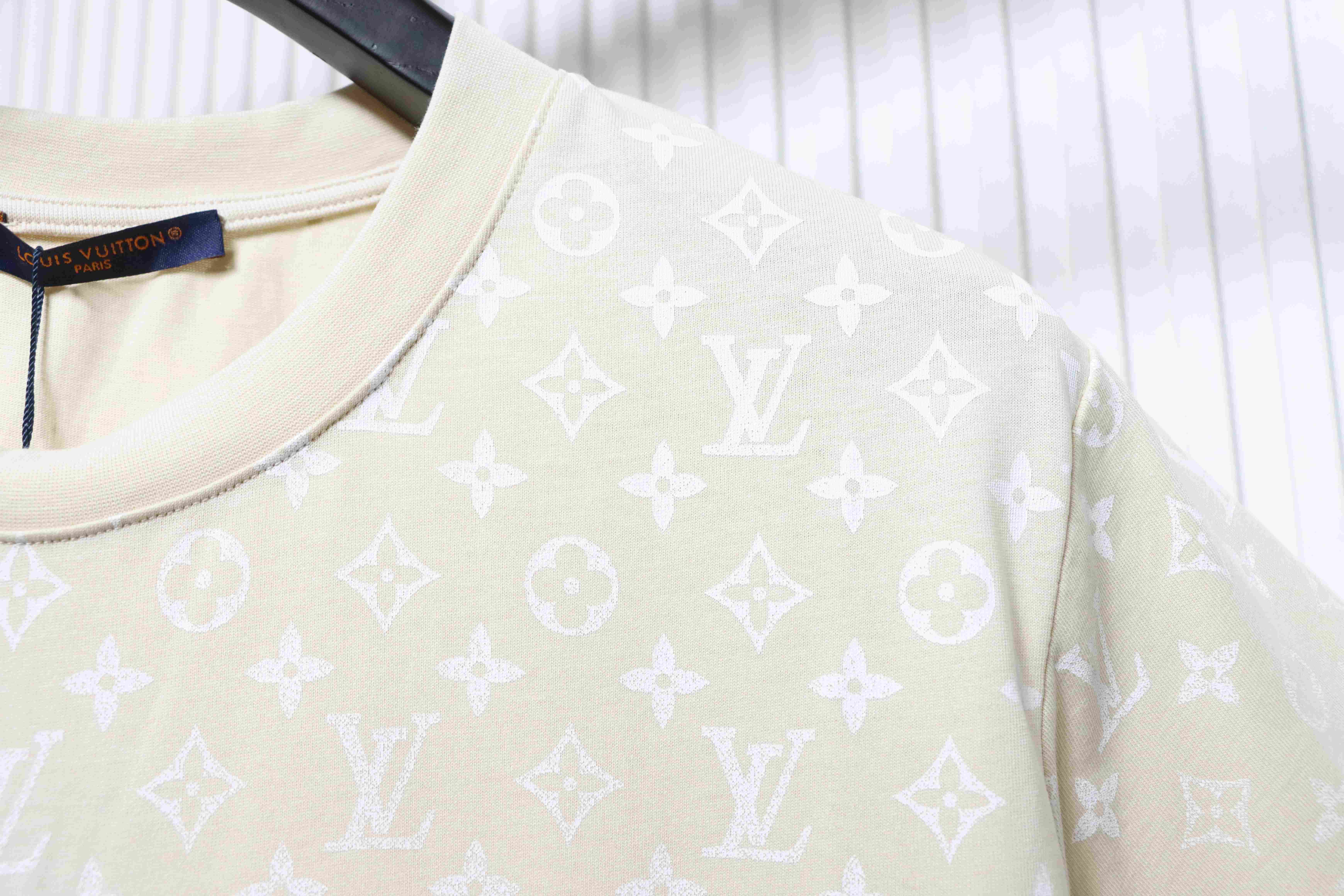 LOUIS VUITTON 25SS Monogram Print Gradient Short Sleeve T-Shirt