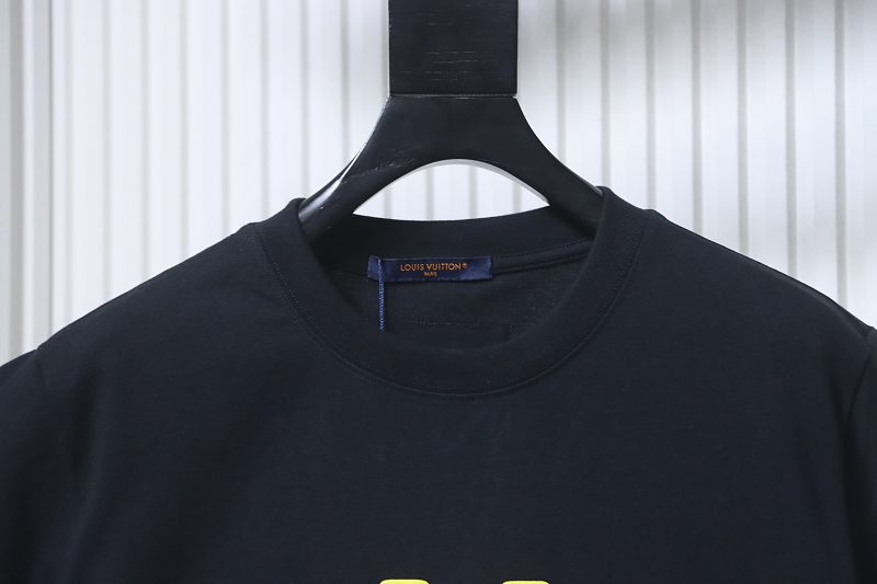 LOUIS VUITTON 26SS Clover Letter Logo Short Sleeve T-Shirt Style 1