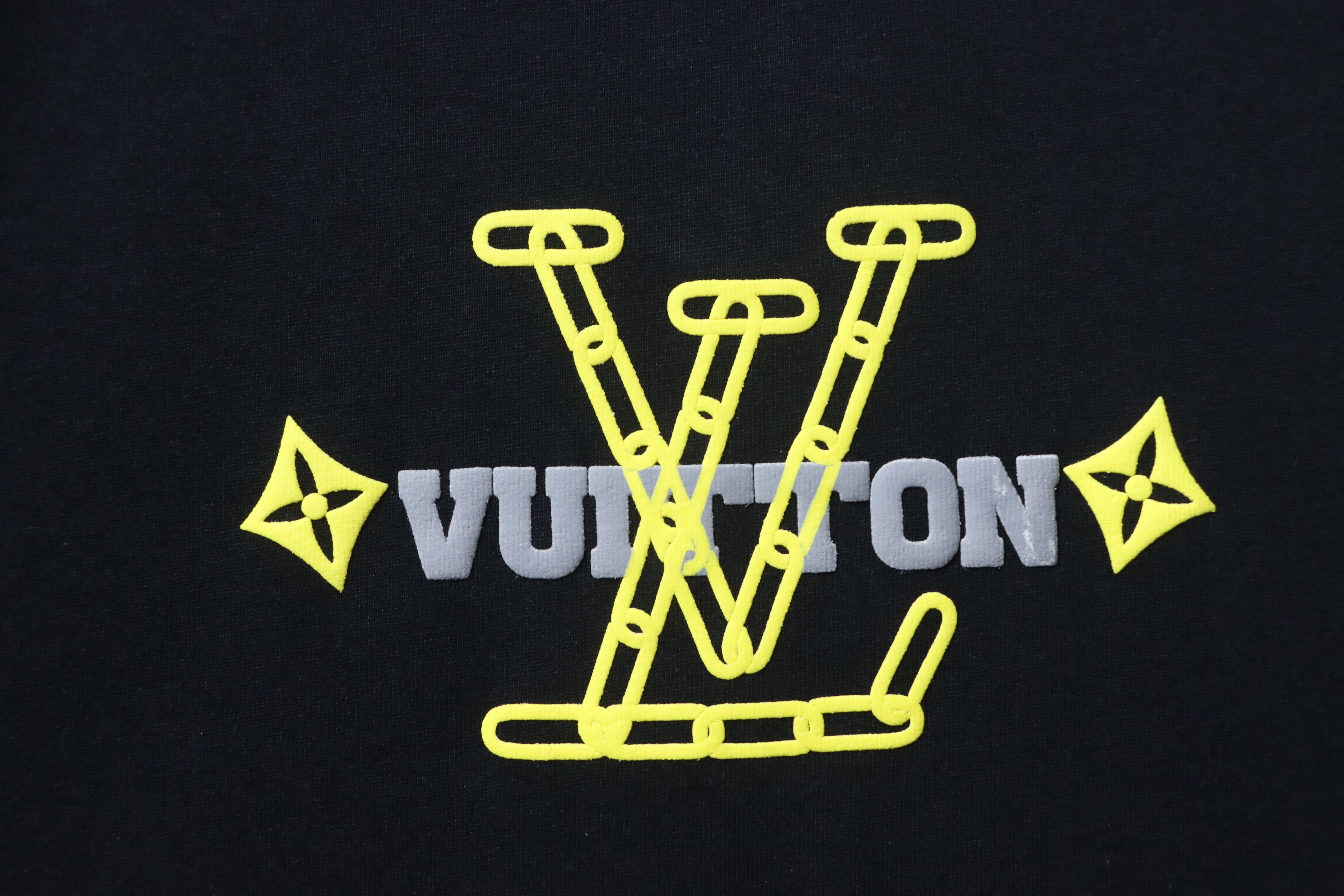 LOUIS VUITTON 26SS Clover Letter Logo Short Sleeve T-Shirt Style 1