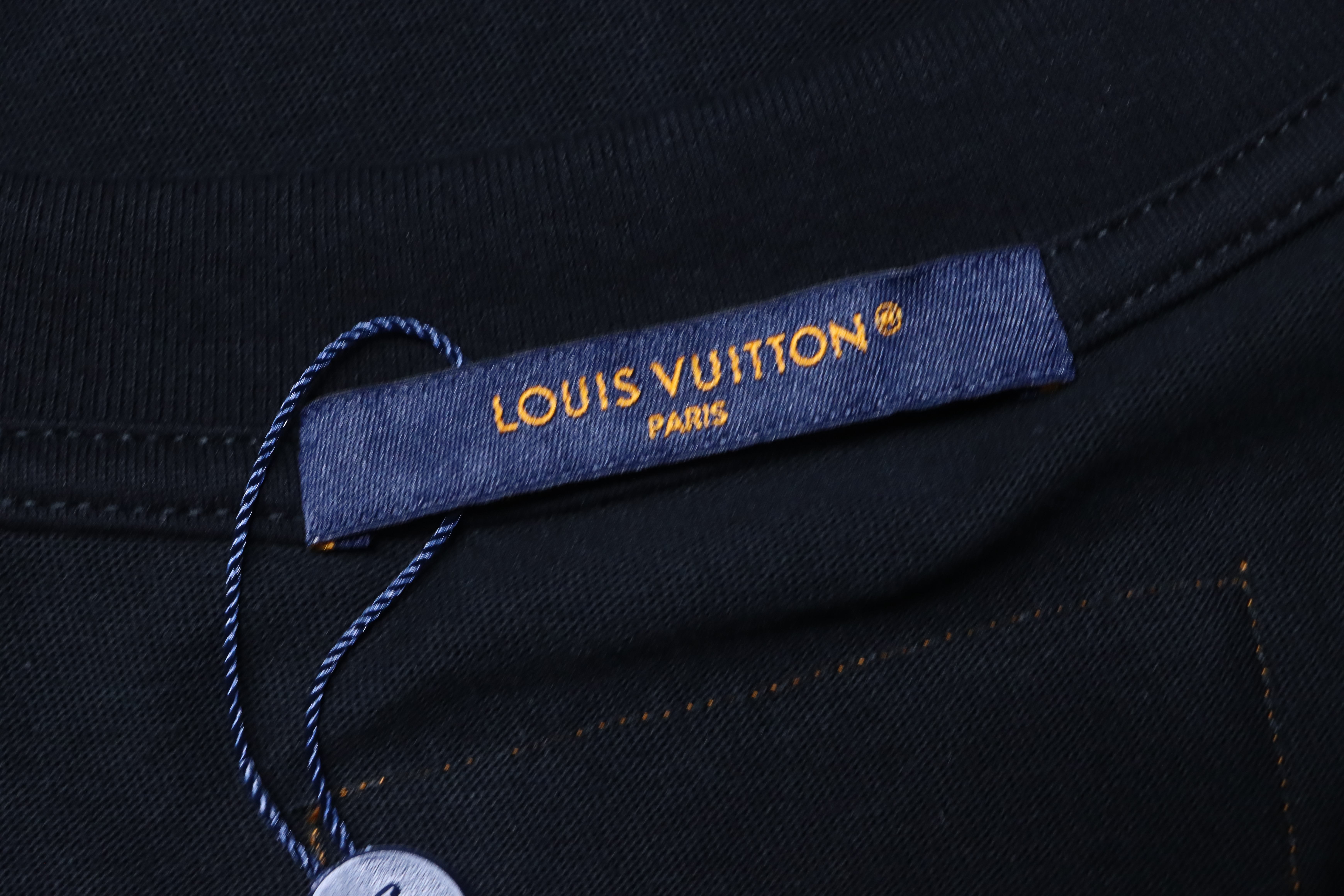 LOUIS VUITTON 26SS Clover Letter Logo Short Sleeve T-Shirt Style 1