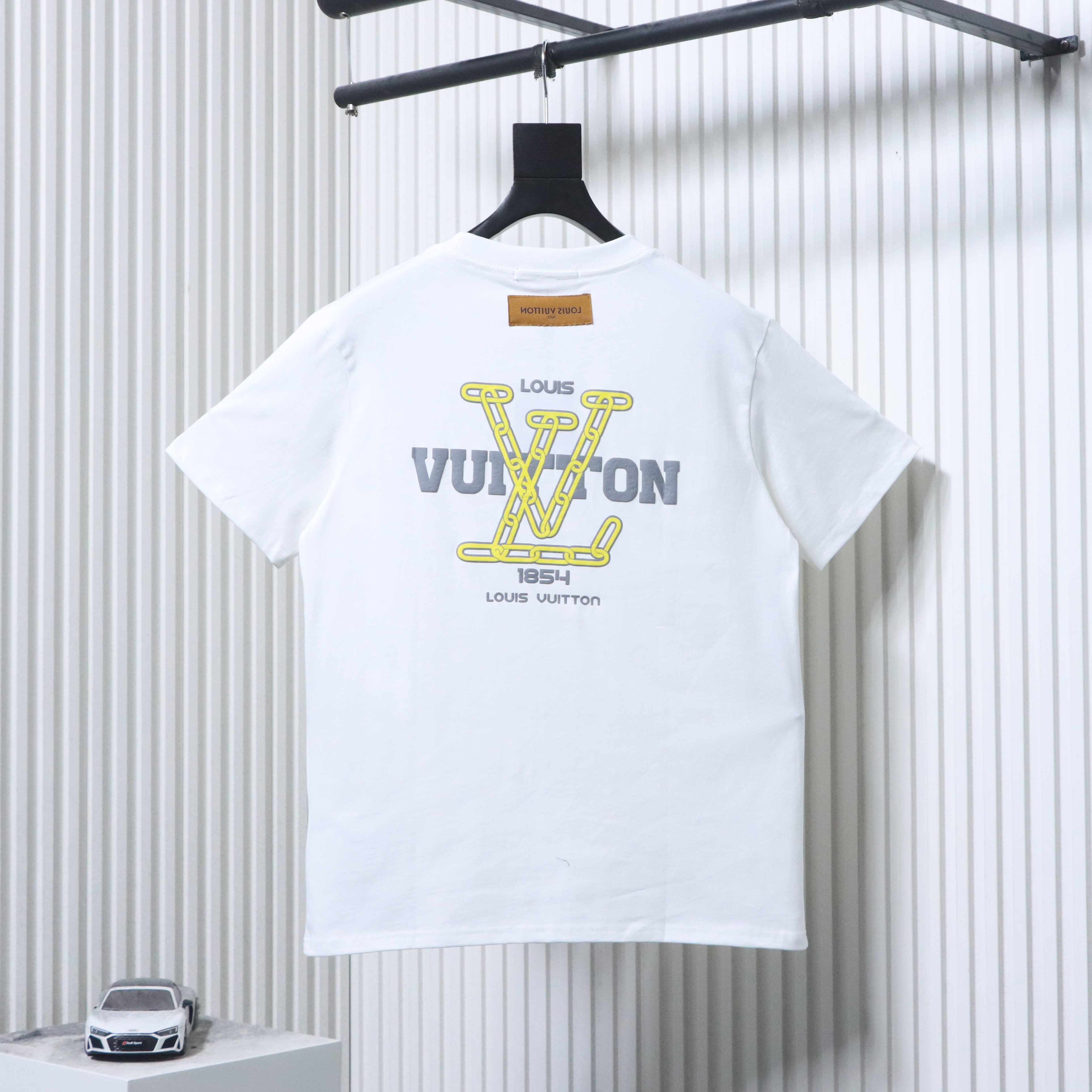 LOUIS VUITTON 26SS Clover Letter Logo Short Sleeve T-Shirt Style 2