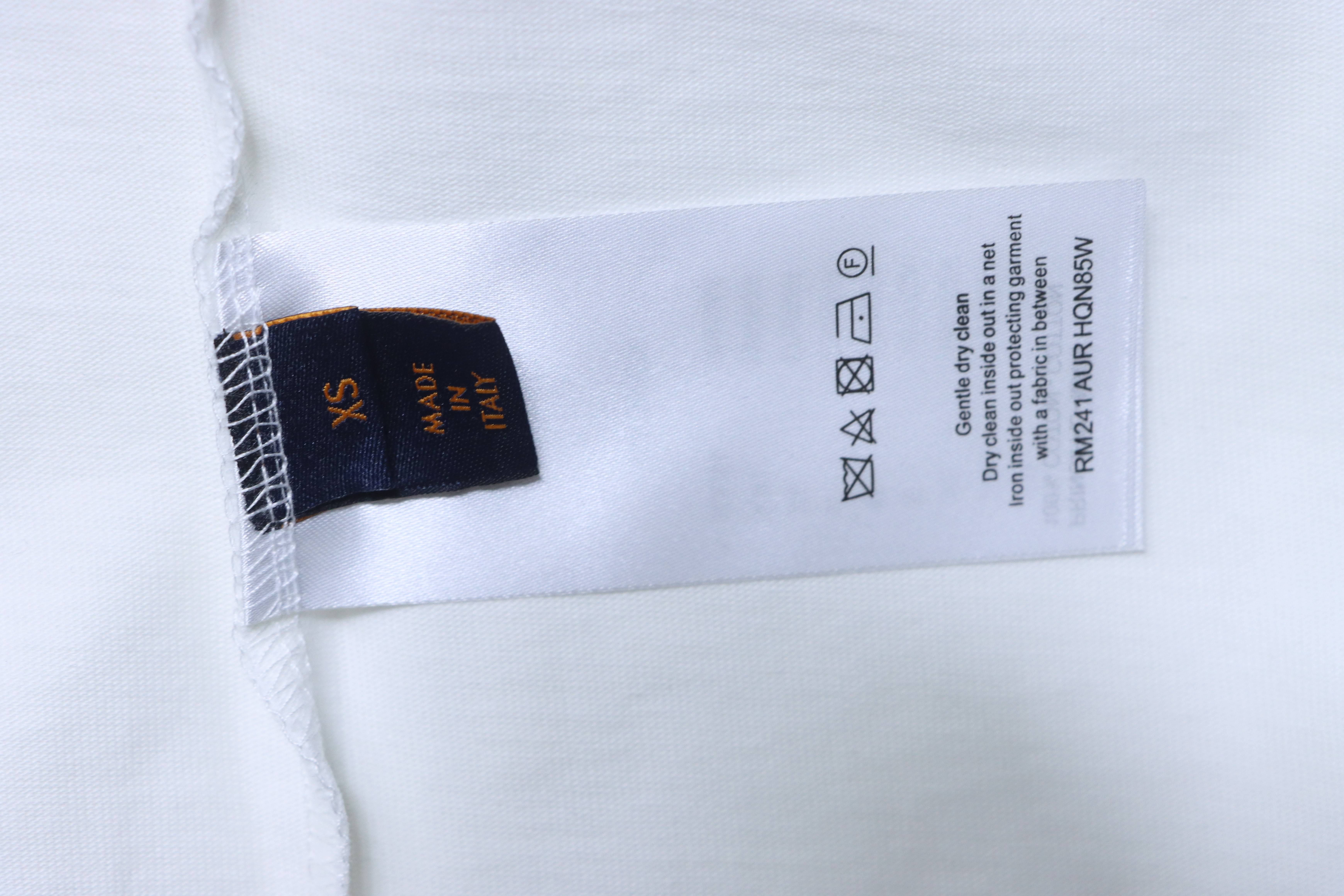 LOUIS VUITTON 26SS Clover Letter Logo Short Sleeve T-Shirt Style 2