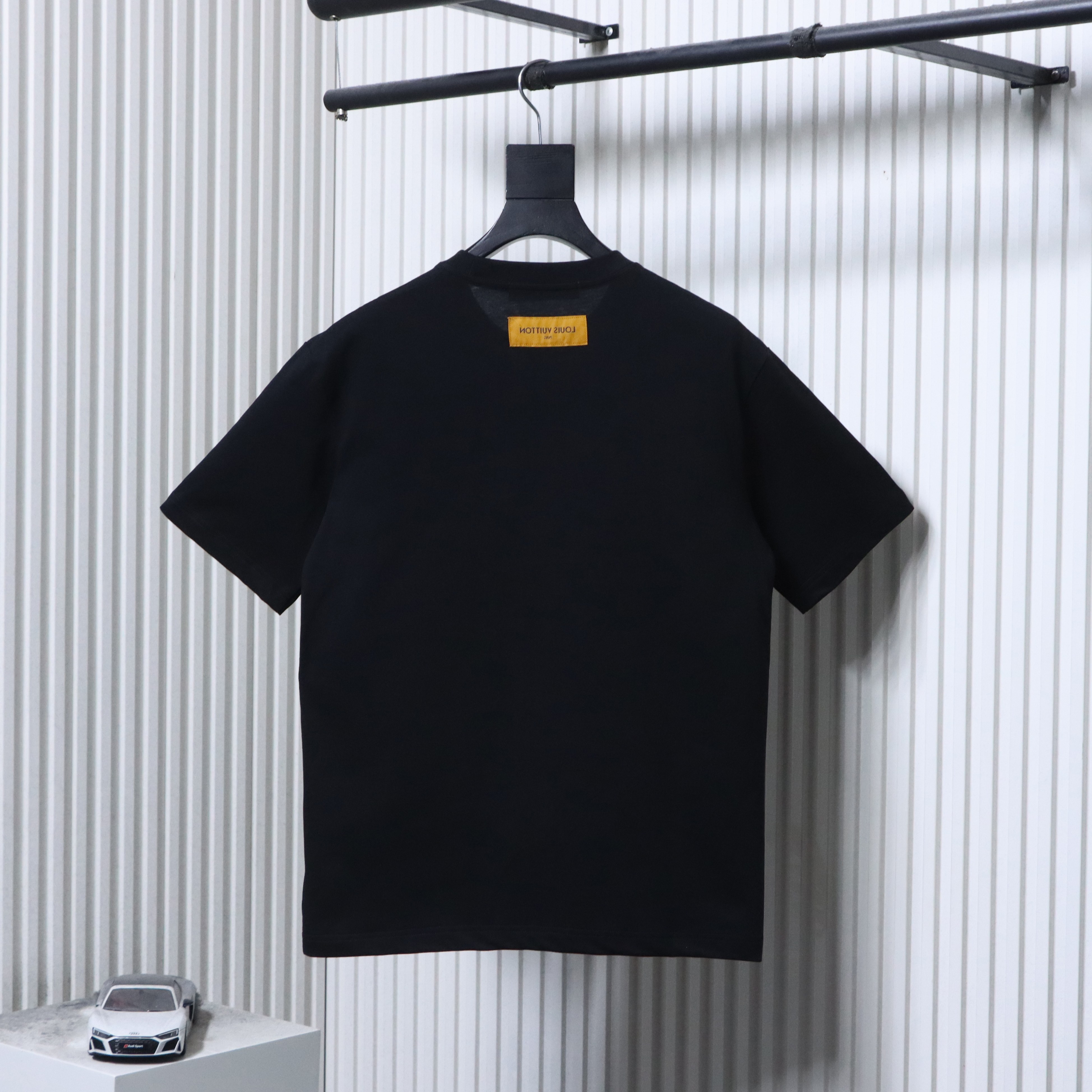 LOUIS VUITTON 26SS Embroidery Beaded Line Crew Neck Black Short Sleeve T-Shirt