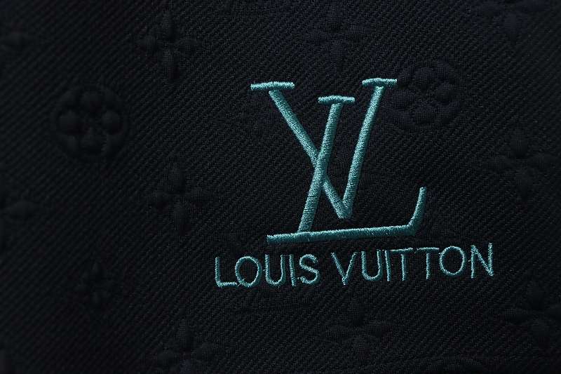 LOUIS VUITTON 26SS Green Shorts