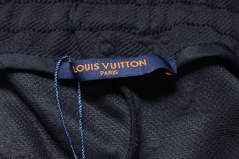 LOUIS VUITTON 26SS Green Shorts