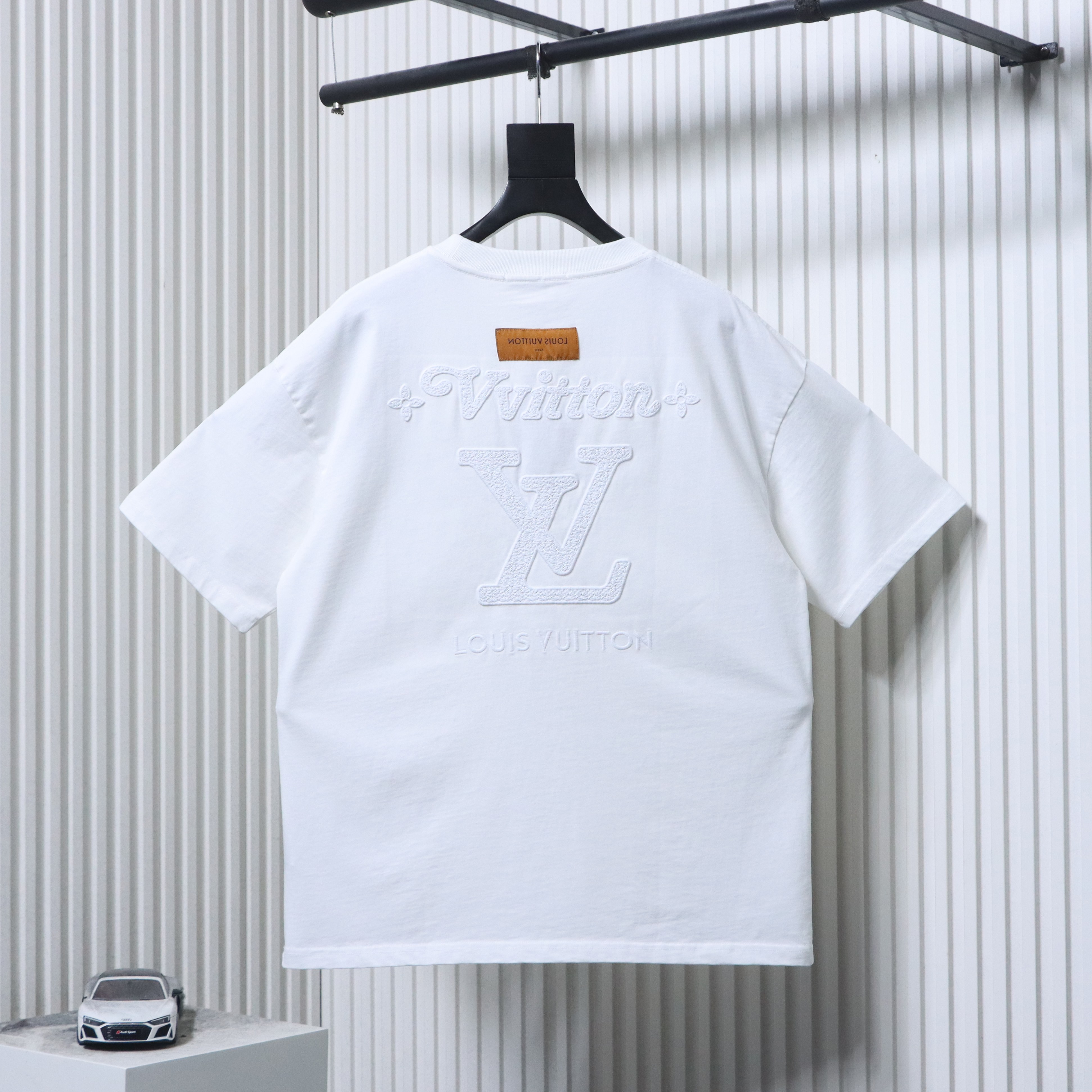 LOUIS VUITTON 26SS Letter Embroidery Black Short Sleeve T-Shirt