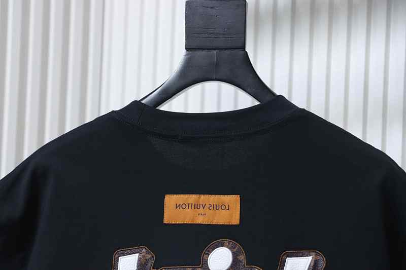 LOUIS VUITTON 26SS Letter Logo White Short Sleeve T-Shirt