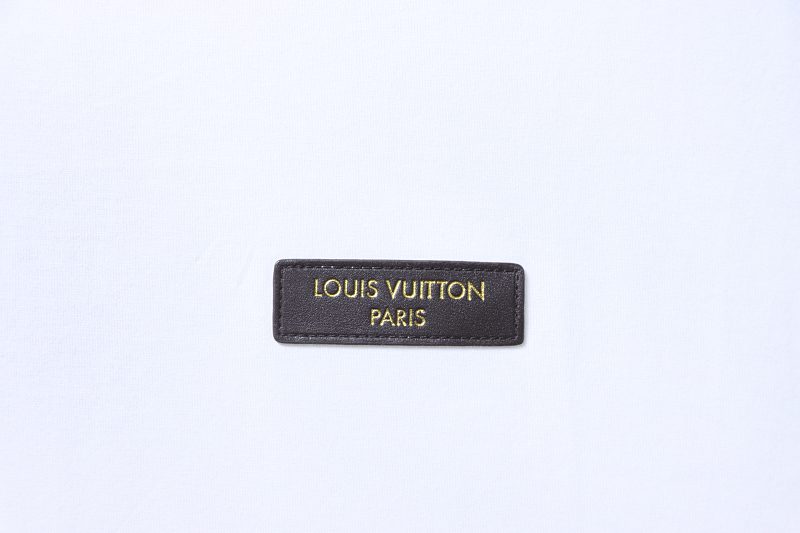 LOUIS VUITTON 26SS New Chest Logo Series Short Sleeve T-Shirt Style 1