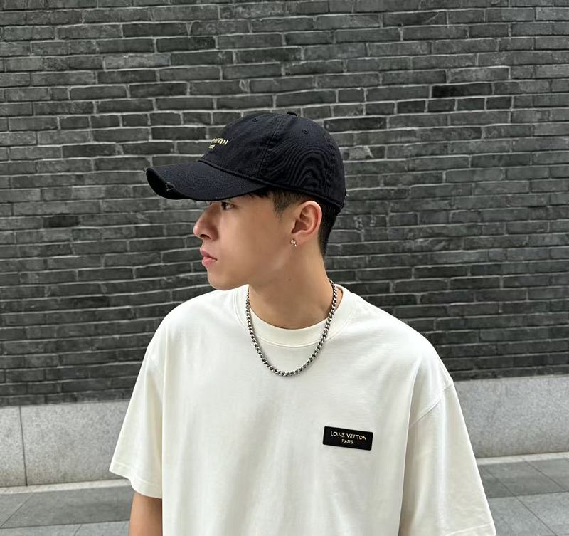 LOUIS VUITTON 26SS New Chest Logo Series Short Sleeve T-Shirt Style 1