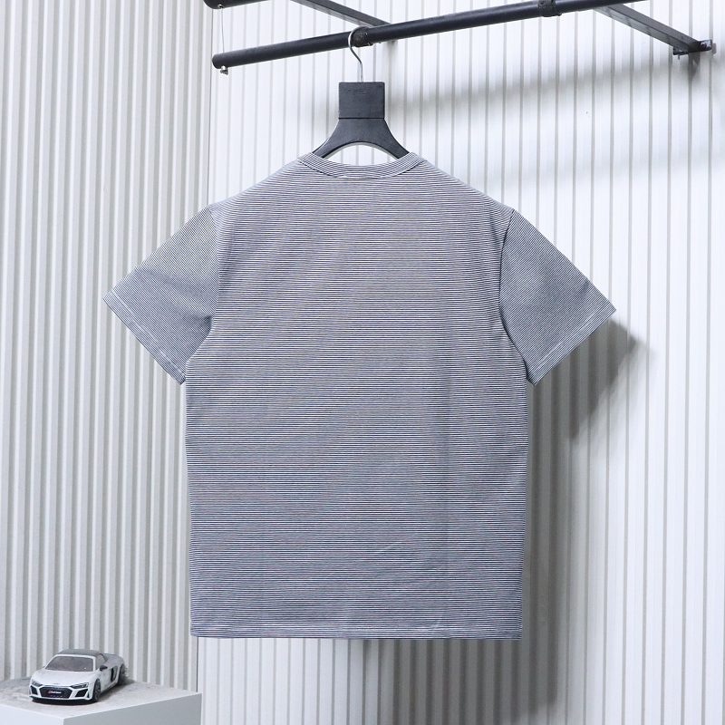 LOUIS VUITTON 26SS New Chest Logo Series Short Sleeve T-Shirt Style 2