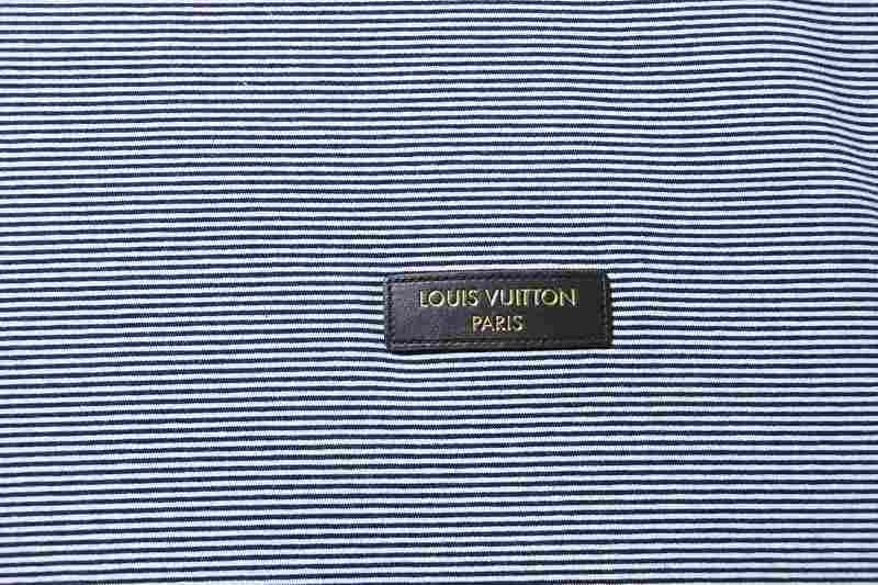 LOUIS VUITTON 26SS New Chest Logo Series Short Sleeve T-Shirt Style 2