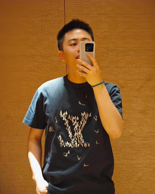 LOUIS VUITTON 26SS Sailing Logo Embroidery Logo Black Short Sleeve T-Shirt Style 1