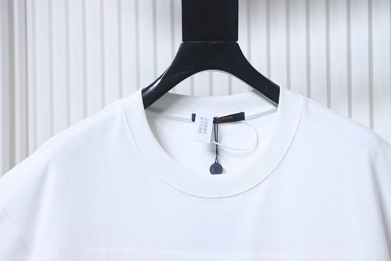LOUIS VUITTON 26SS Sailing Logo Embroidery Logo Black Short Sleeve T-Shirt Style 2