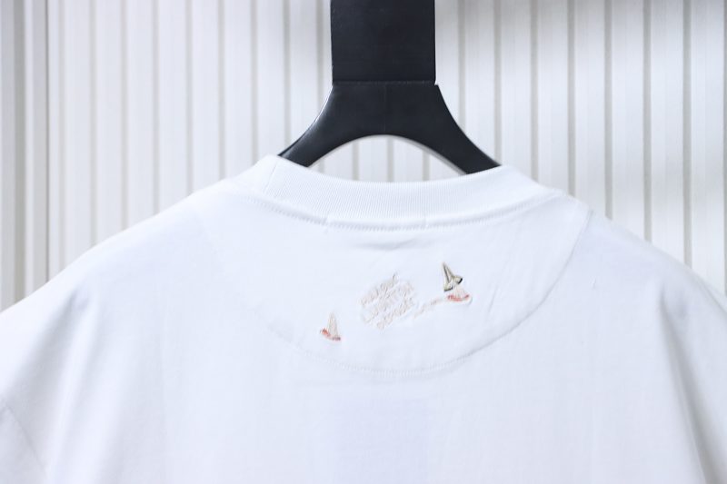LOUIS VUITTON 26SS Sailing Logo Embroidery Logo Black Short Sleeve T-Shirt Style 2