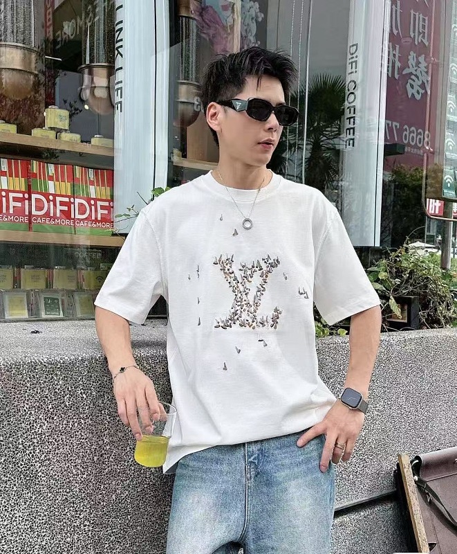 LOUIS VUITTON 26SS Sailing Logo Embroidery Logo Black Short Sleeve T-Shirt Style 2