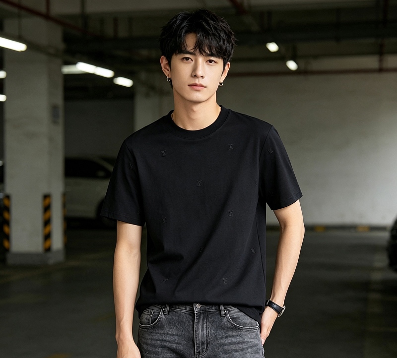 LOUIS VUITTON 26SS Tonal Pattern Embroidery Logo Short Sleeve T-Shirt Style 2
