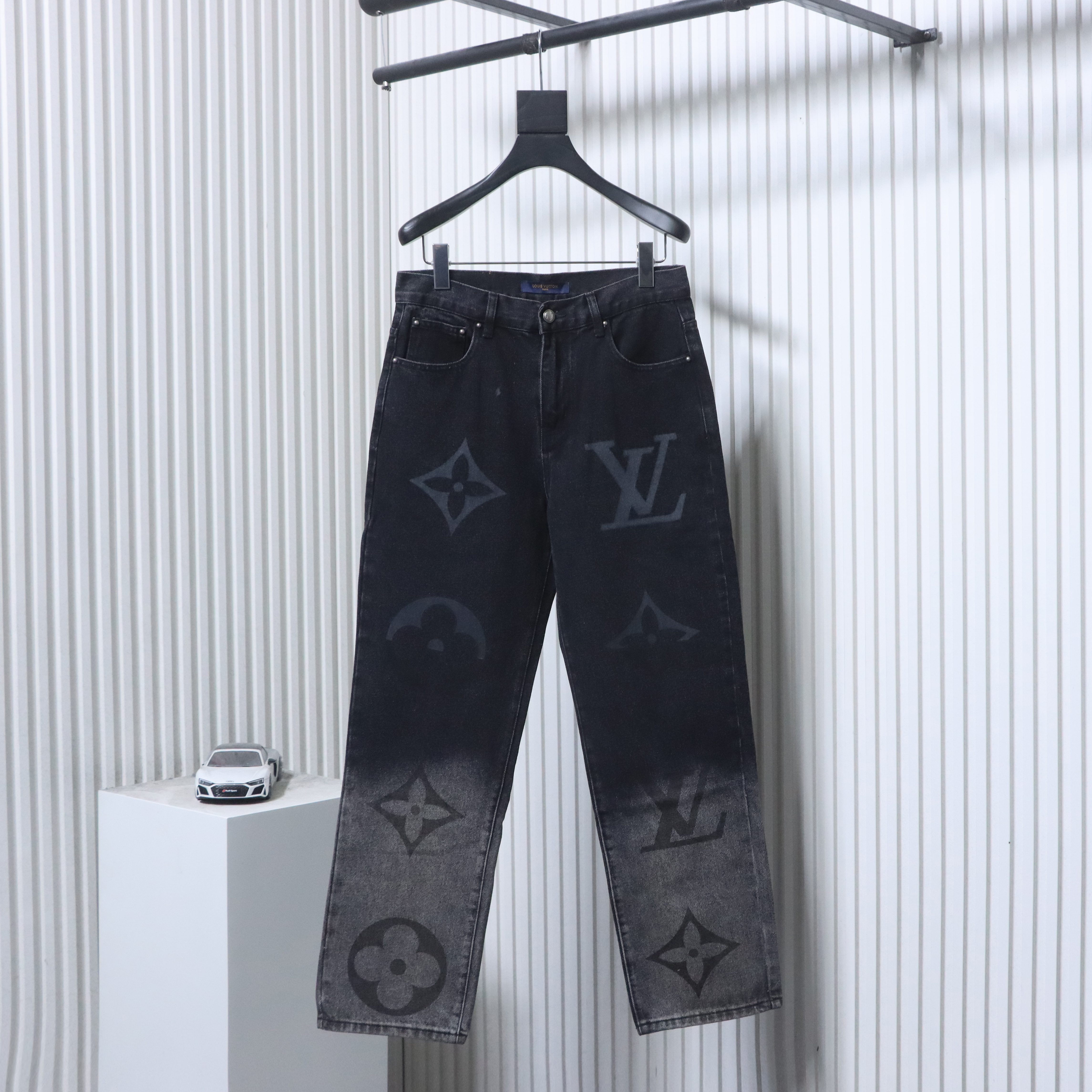 LOUIS VUITTON Allover Print Gradient Denim Logo Short Sleeve T-Shirt