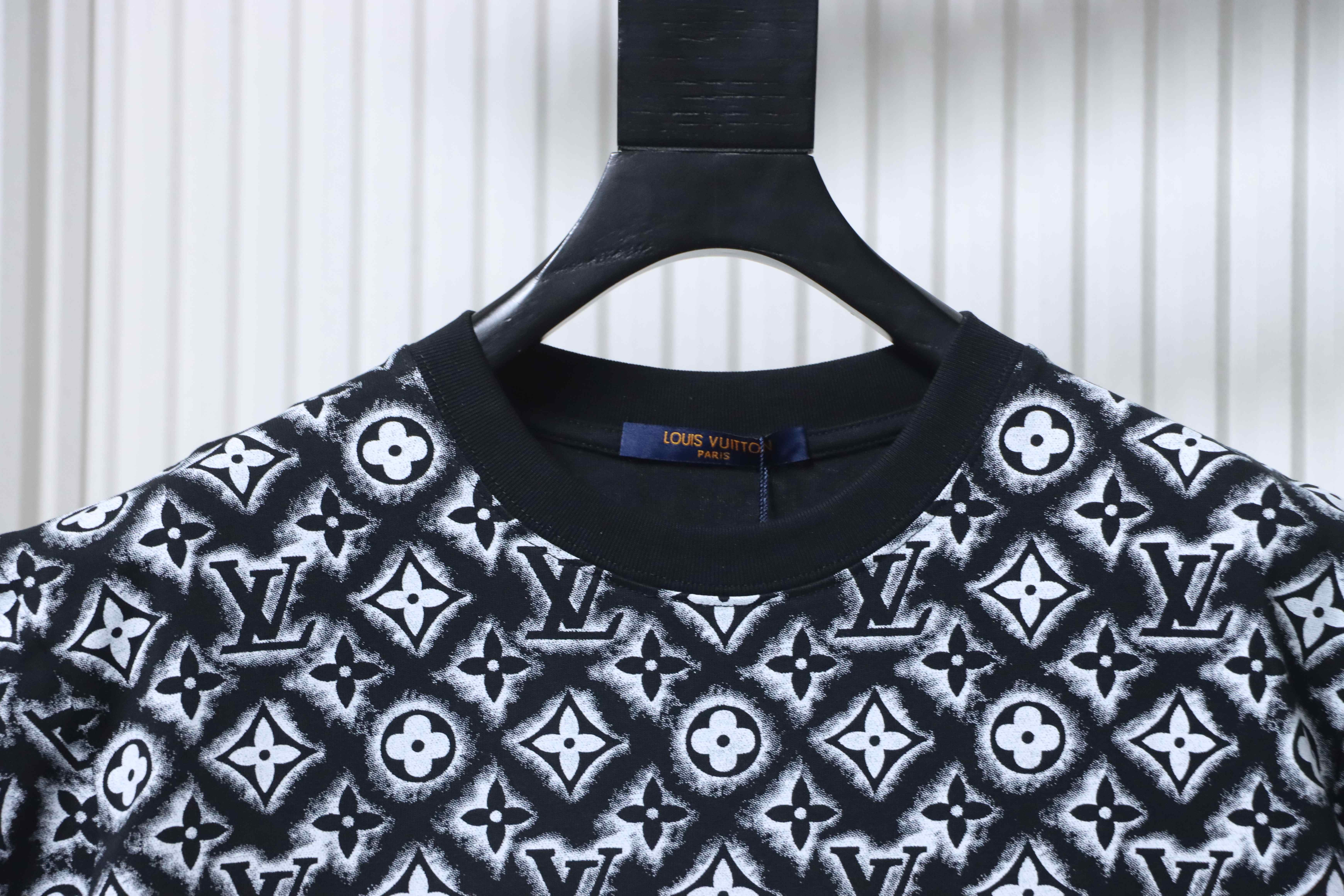 LOUIS VUITTON Allover Print Logo Black White Short Sleeve T-Shirt