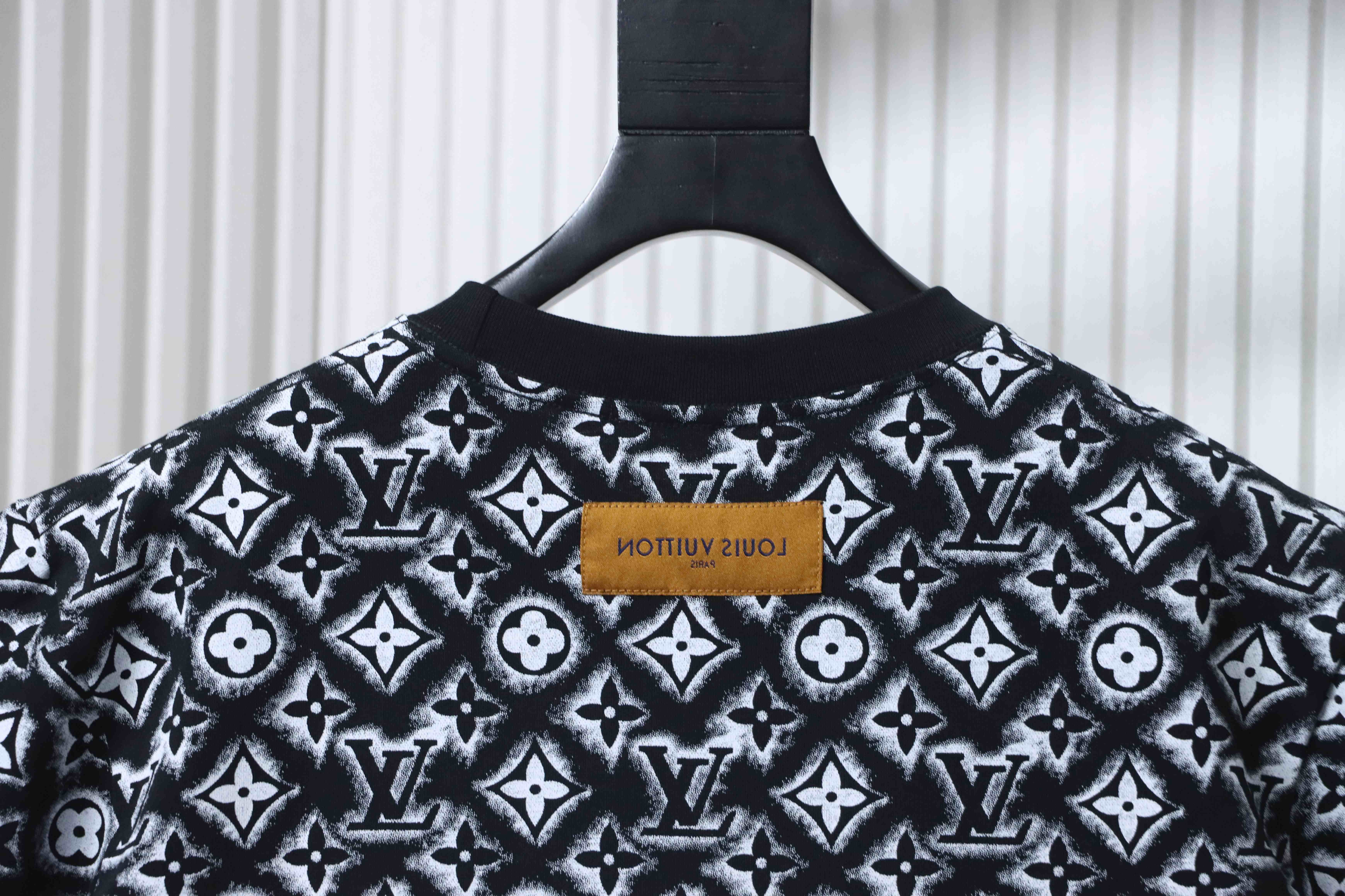 LOUIS VUITTON Allover Print Logo Black White Short Sleeve T-Shirt