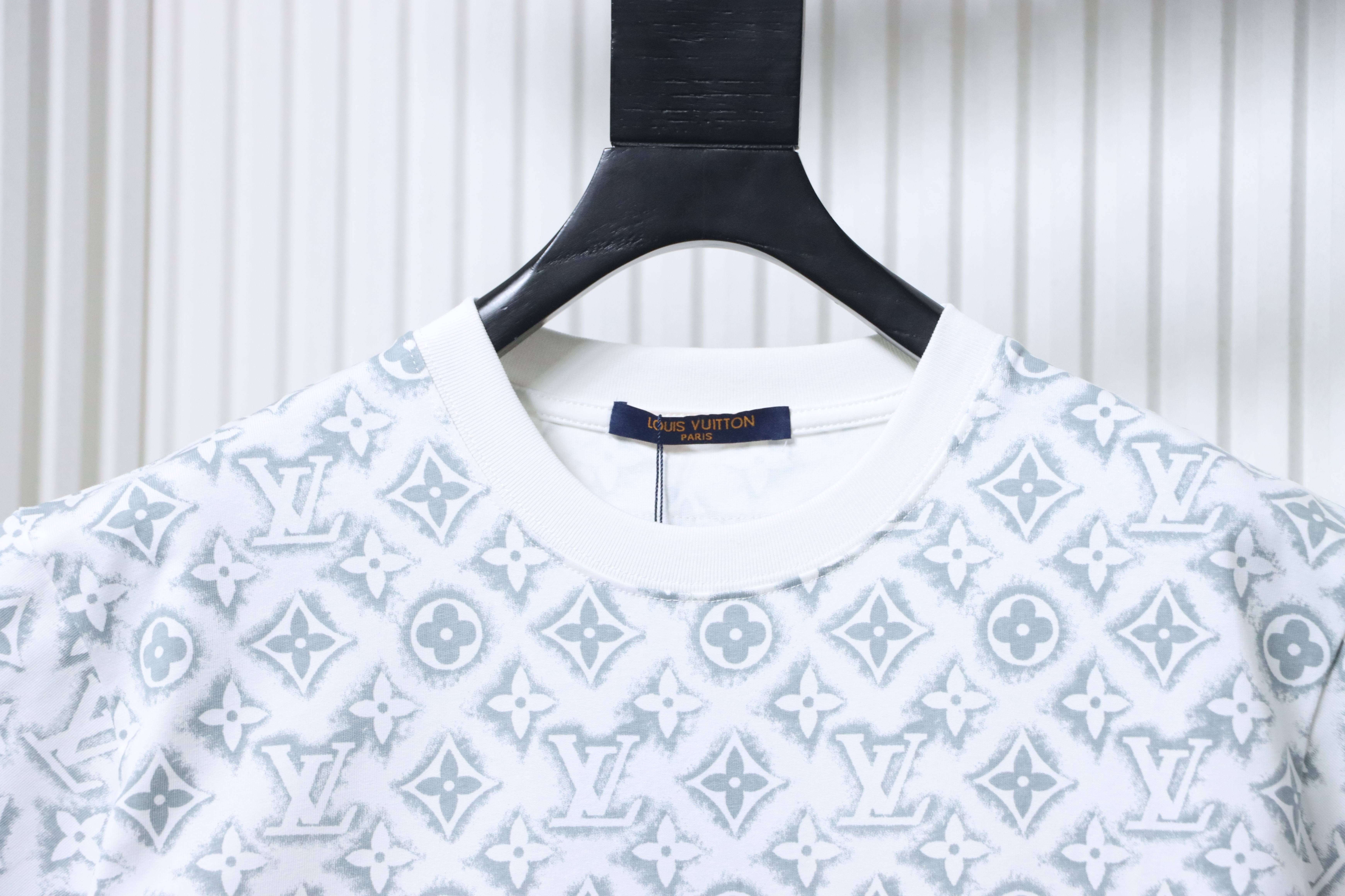 LOUIS VUITTON Allover Print Logo Short Sleeve T-Shirt Style 2