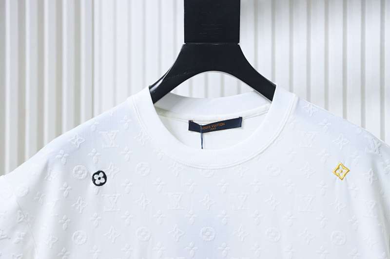 LOUIS VUITTON Allover Print Monogram Embroidery Logo Short Sleeve T-Shirt Style 1