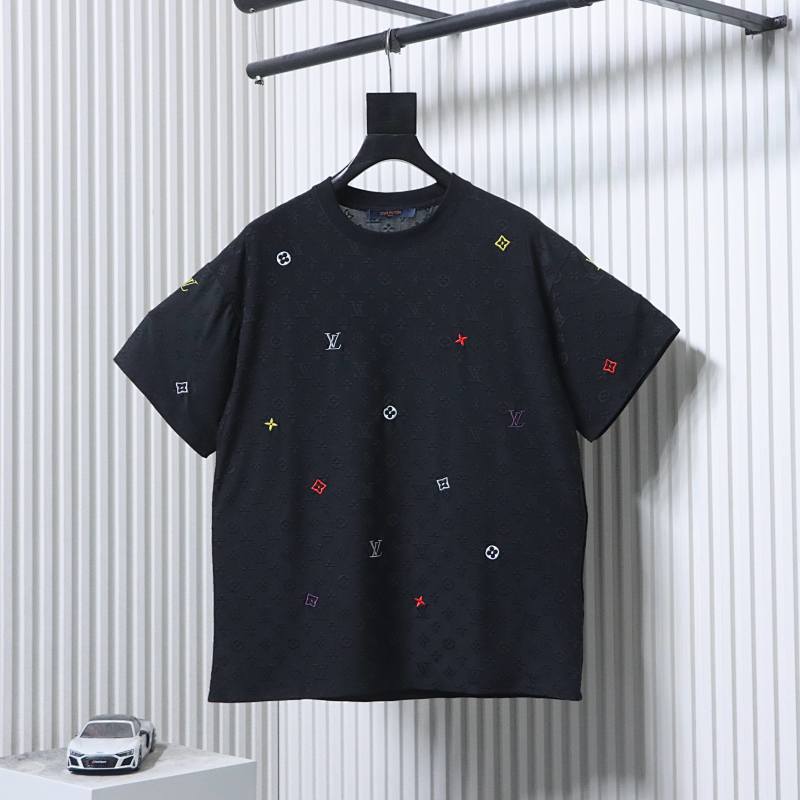 LOUIS VUITTON Allover Print Monogram Embroidery Logo Short Sleeve T-Shirt Style 2
