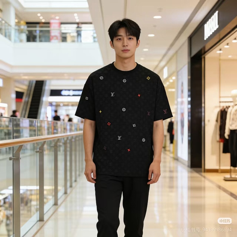 LOUIS VUITTON Allover Print Monogram Embroidery Logo Short Sleeve T-Shirt Style 2