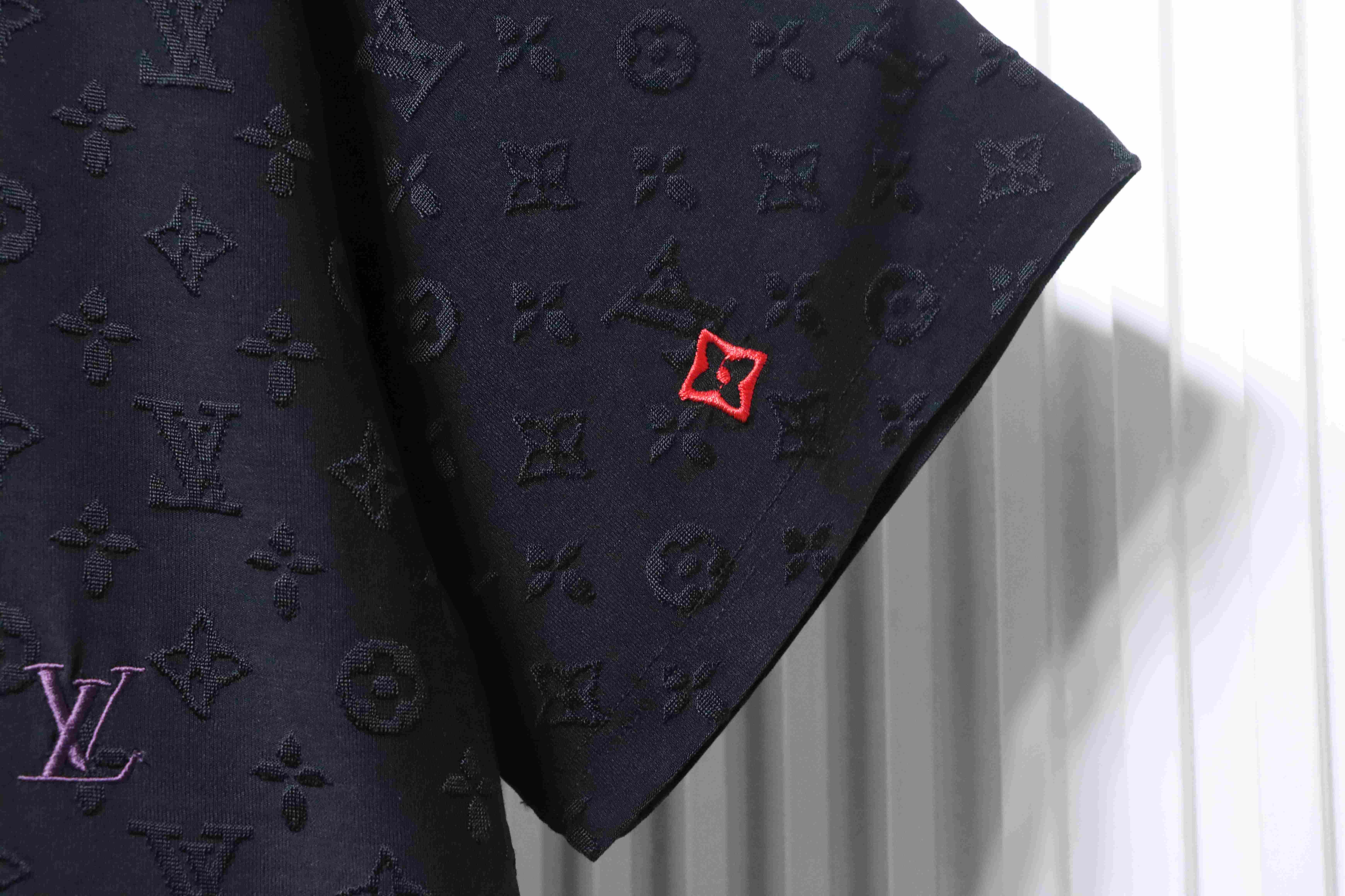 LOUIS VUITTON Allover Print Monogram Embroidery Logo Short Sleeve T-Shirt Style 2