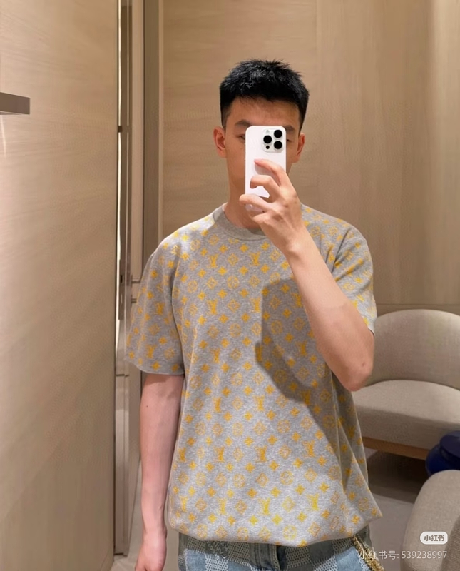 LOUIS VUITTON Allover Print Monogram Jacquard Monogram Short Sleeve T-Shirt
