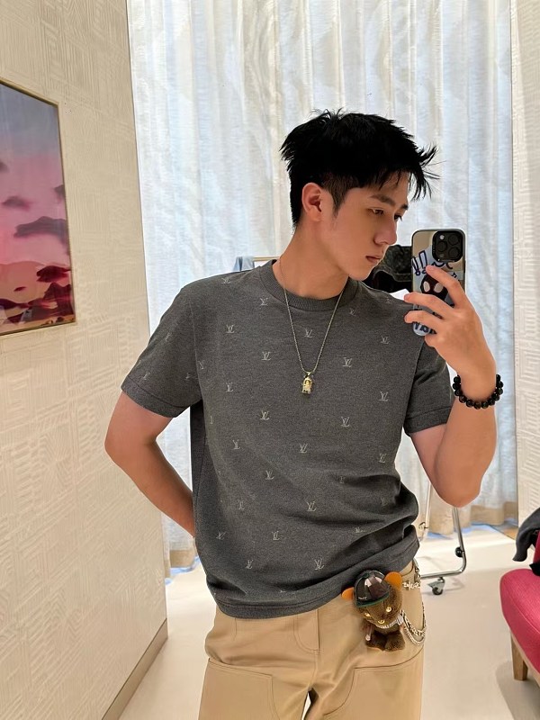 LOUIS VUITTON Allover Print Monogram Logo Short Sleeve T-Shirt