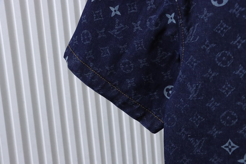 LOUIS VUITTON Allover Print Monogram Short Sleeve Shirt