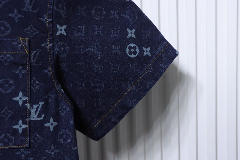 LOUIS VUITTON Allover Print Monogram Short Sleeve Shirt