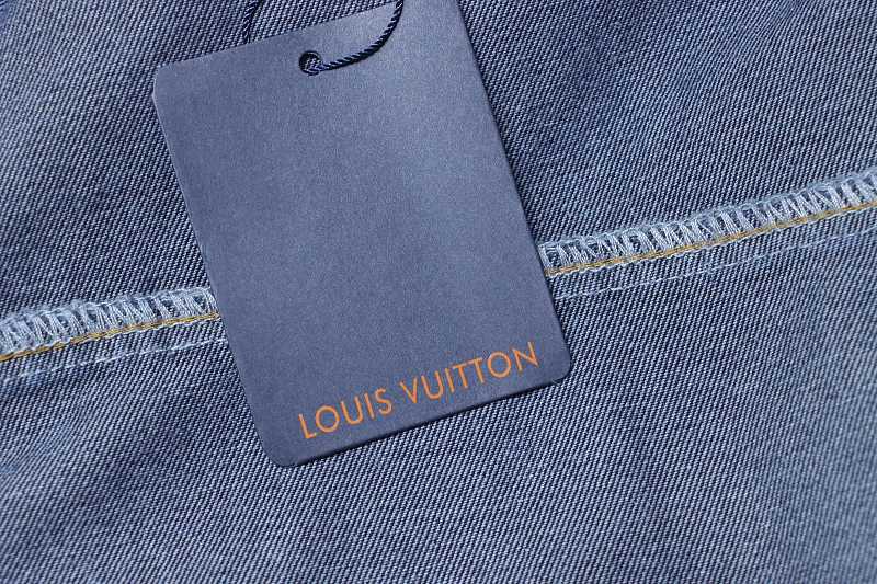 LOUIS VUITTON Allover Print Monogram Short Sleeve Shirt
