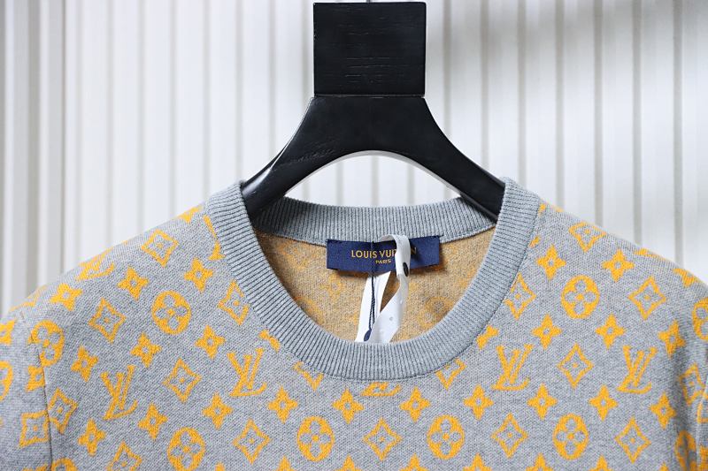LOUIS VUITTON Allover Print Tonal Pattern Short Sleeve T-Shirt Style 1