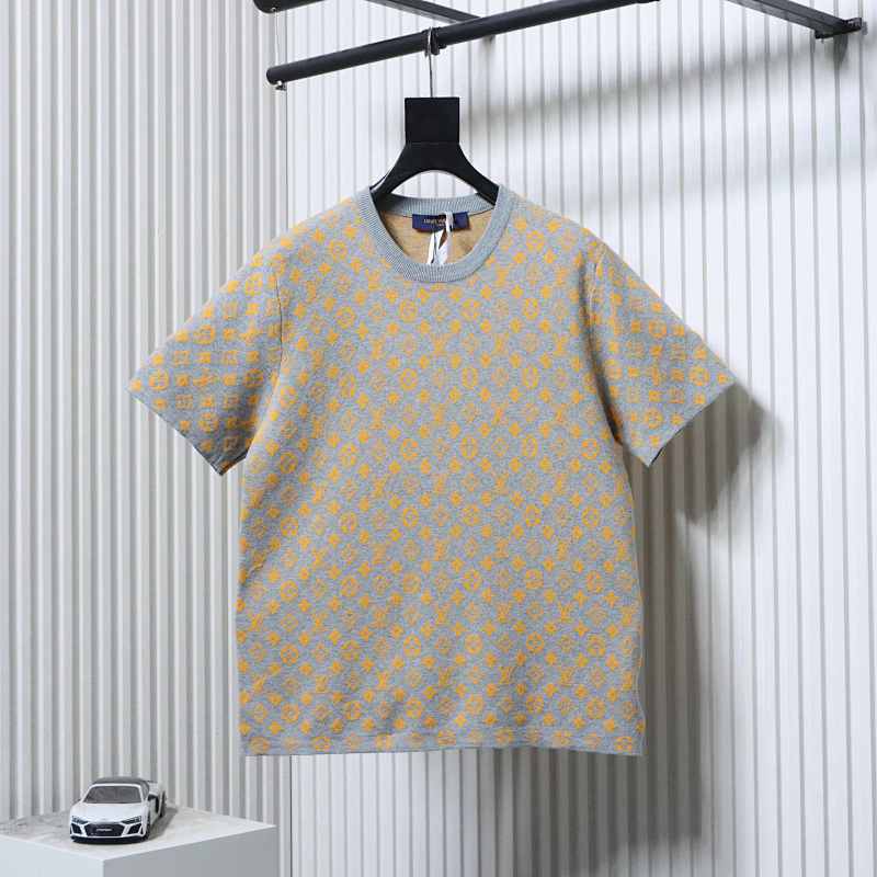 LOUIS VUITTON Allover Print Tonal Pattern Short Sleeve T-Shirt Style 1