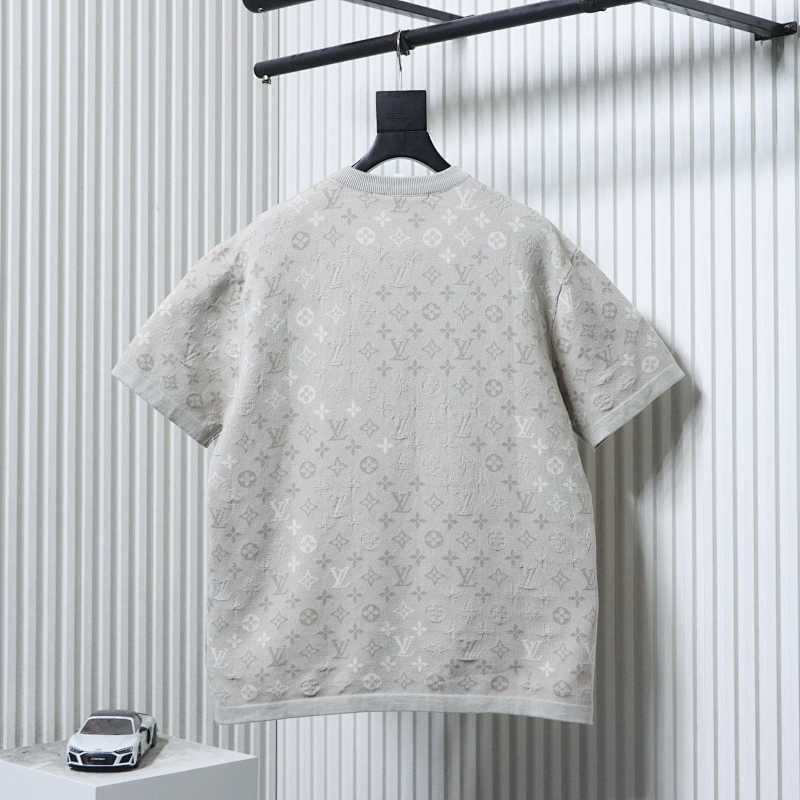 LOUIS VUITTON Allover Print Tonal Pattern Short Sleeve T-Shirt Style 2