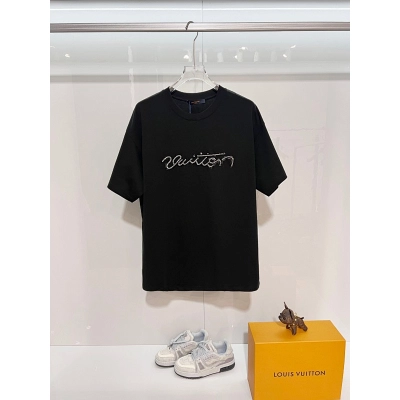 LOUIS VUITTON Black White Short Sleeve T-Shirt Style 2 01