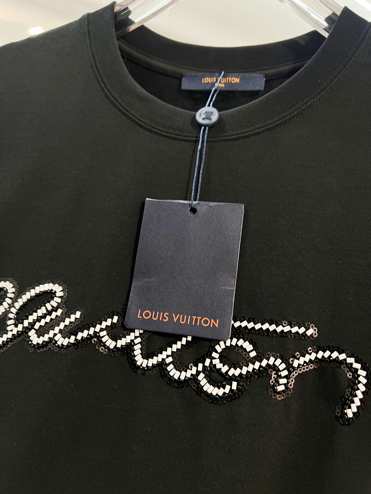 LOUIS VUITTON Black White Short Sleeve T-Shirt Style 2