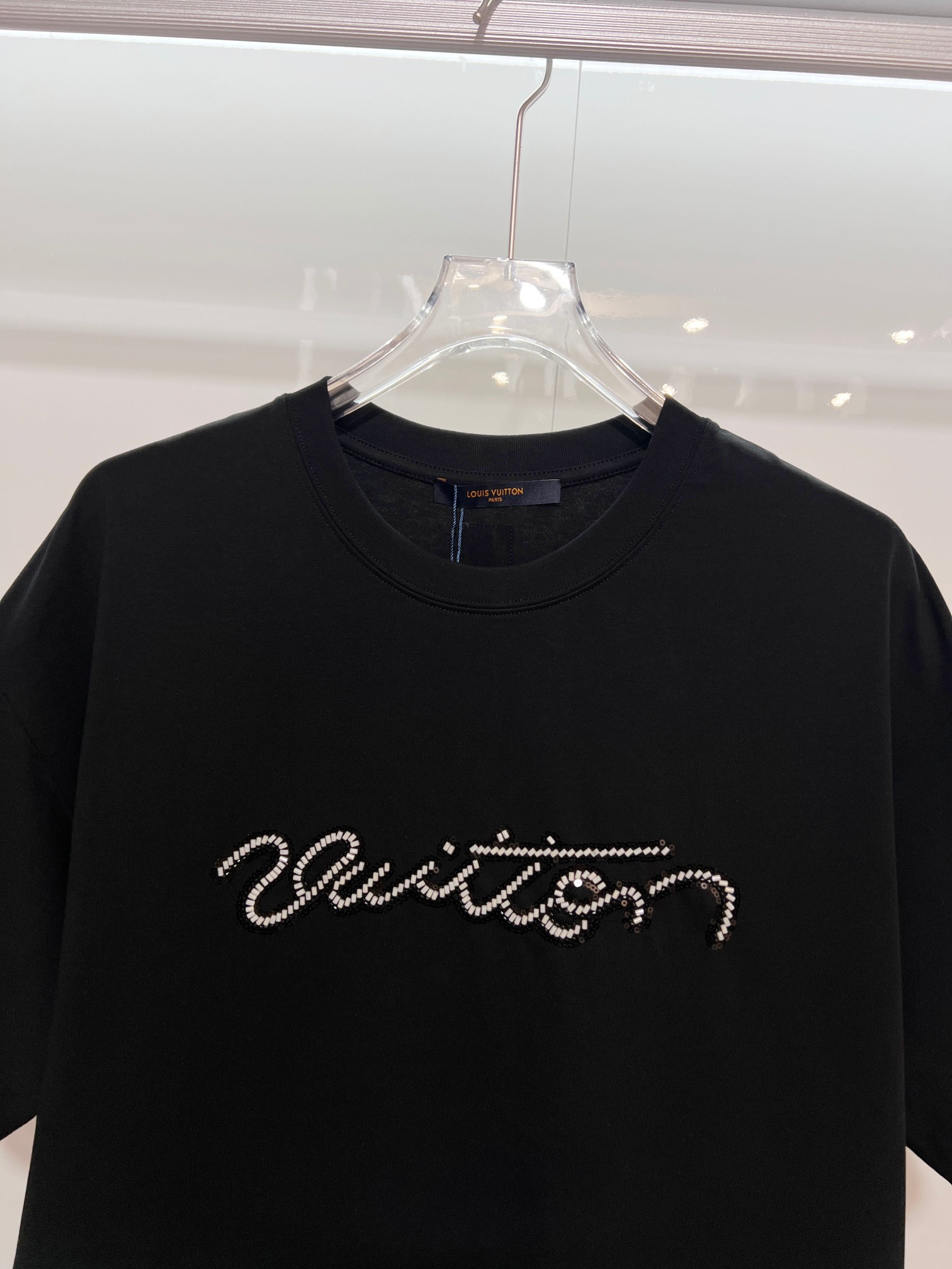 LOUIS VUITTON Black White Short Sleeve T-Shirt Style 2