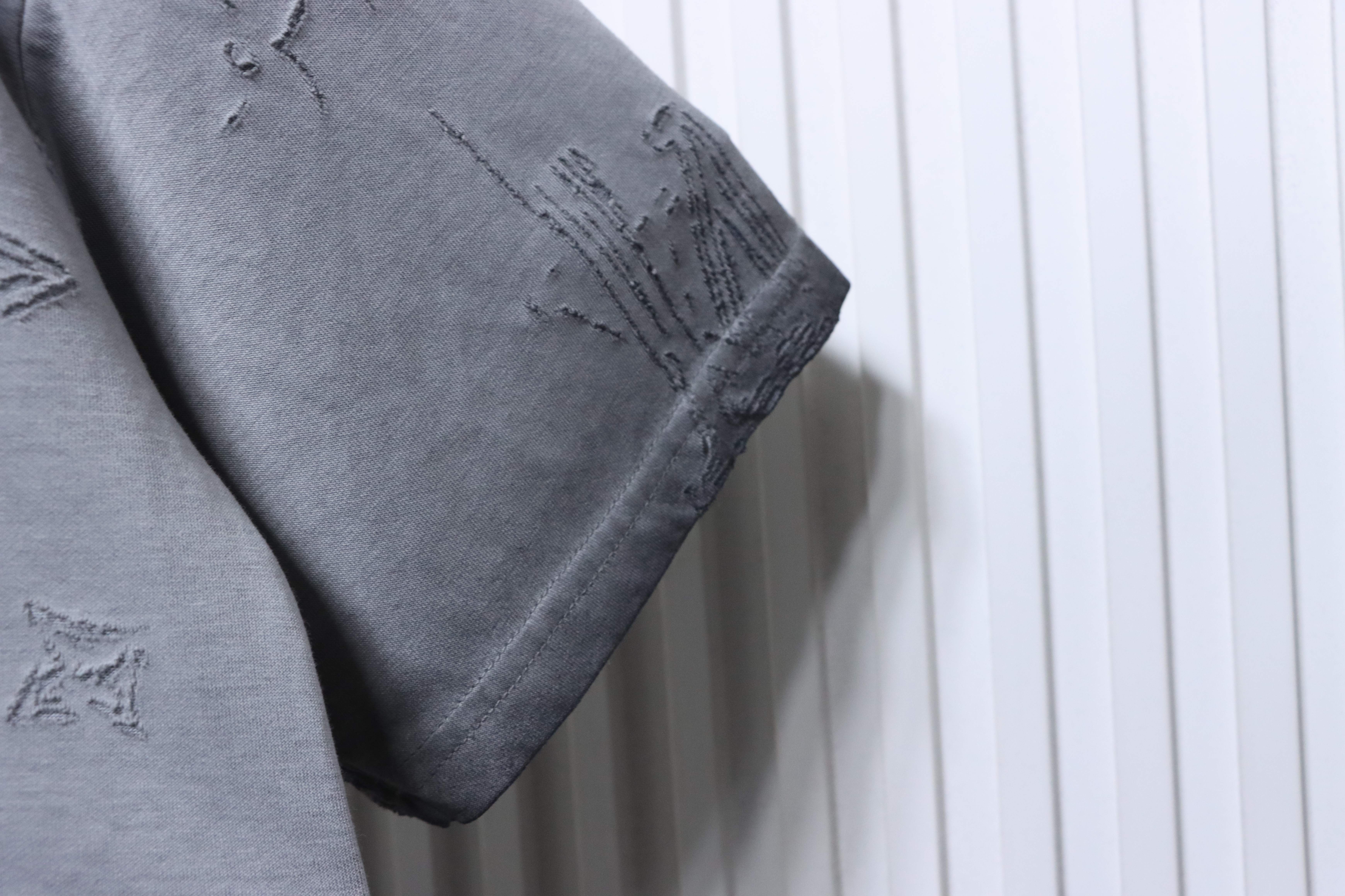 LOUIS VUITTON Burnout Monogram Burnout Washed Vintage Dark Gray Gray Short Sleeve T-Shirt