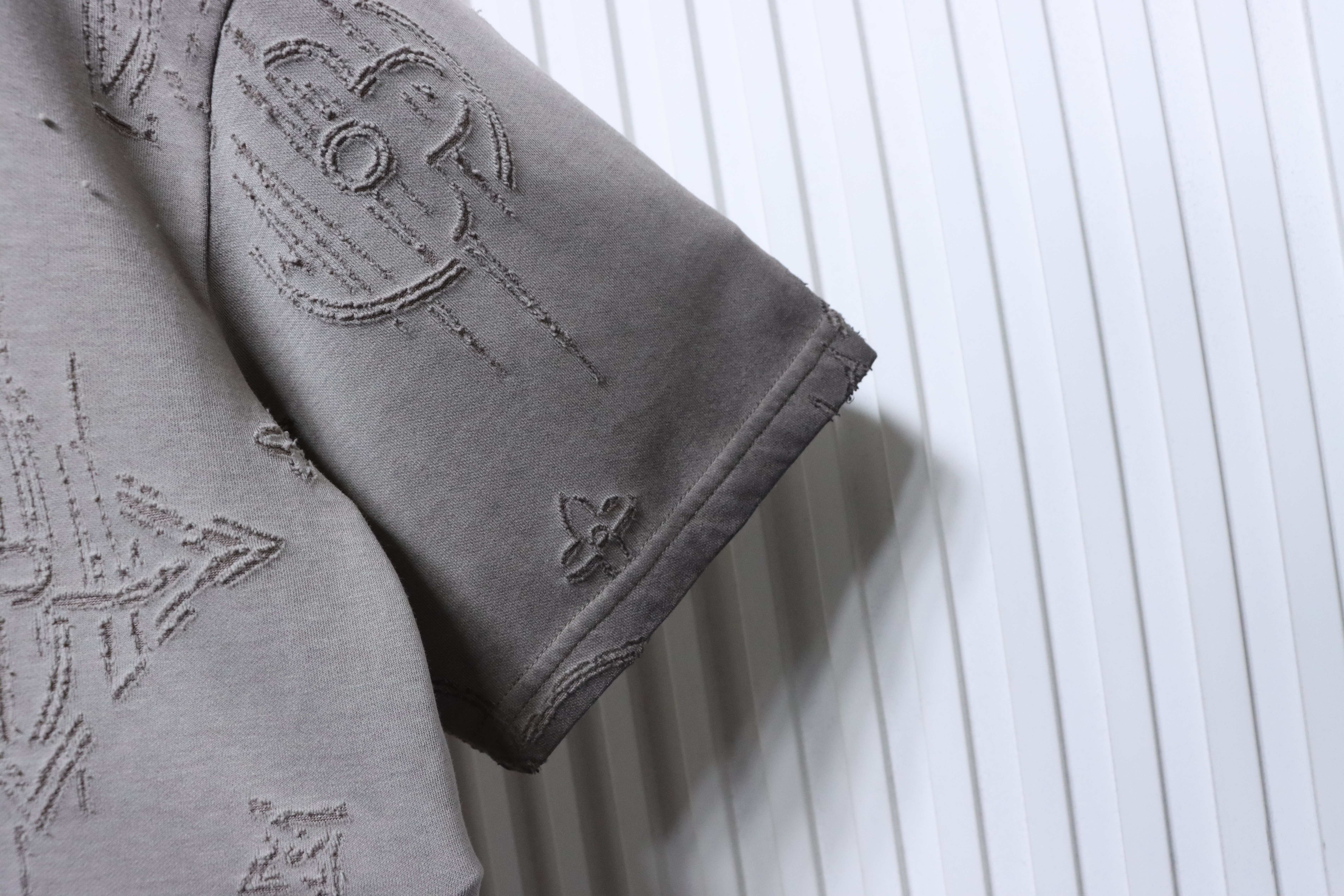 LOUIS VUITTON Burnout Monogram Burnout Washed Vintage Dark Gray Light Gray Short Sleeve T-Shirt