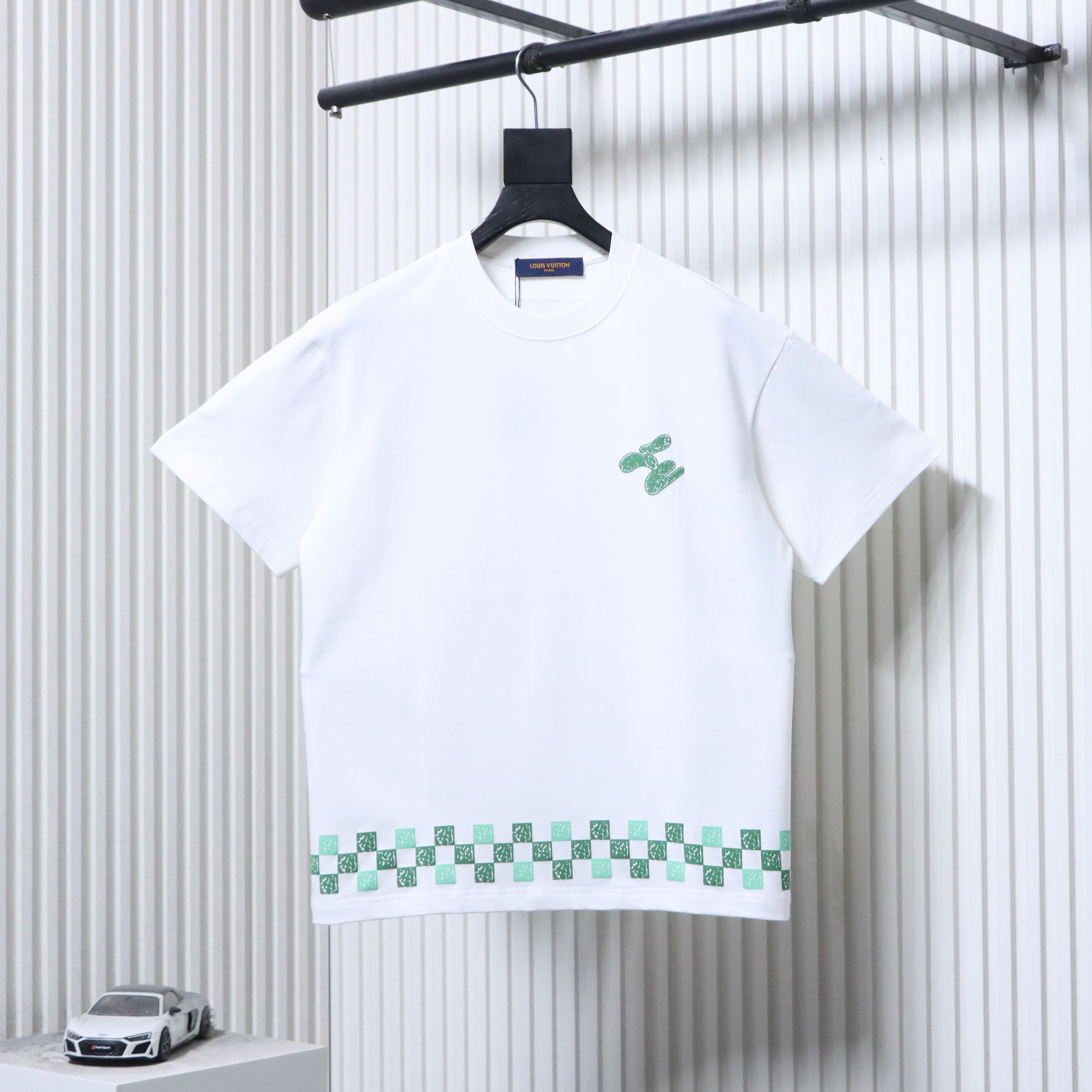 LOUIS VUITTON Checkerboard Cactus Print Black White Short Sleeve T-Shirt