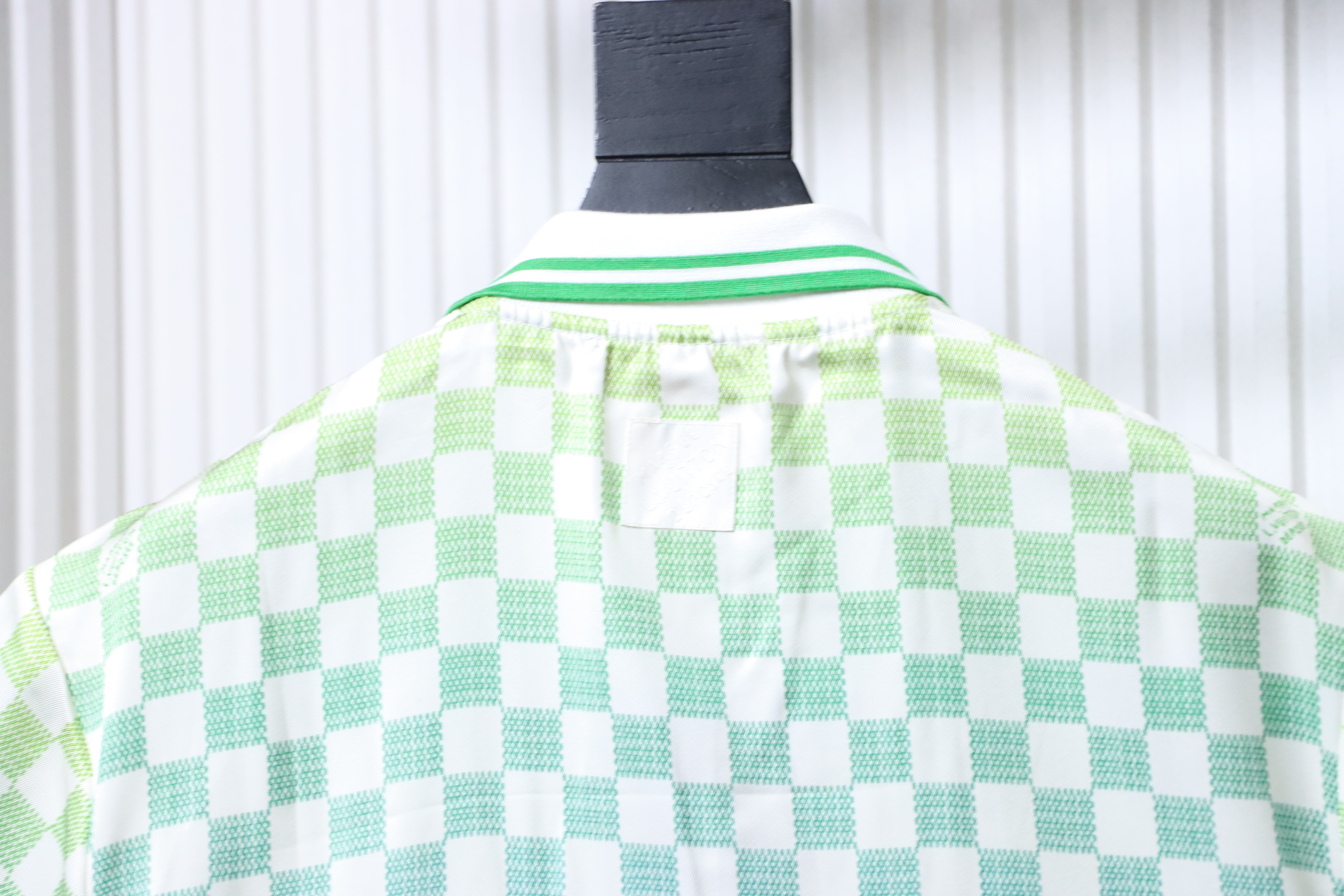 LOUIS VUITTON Checkerboard Collar Gradient Short Sleeve Shirt