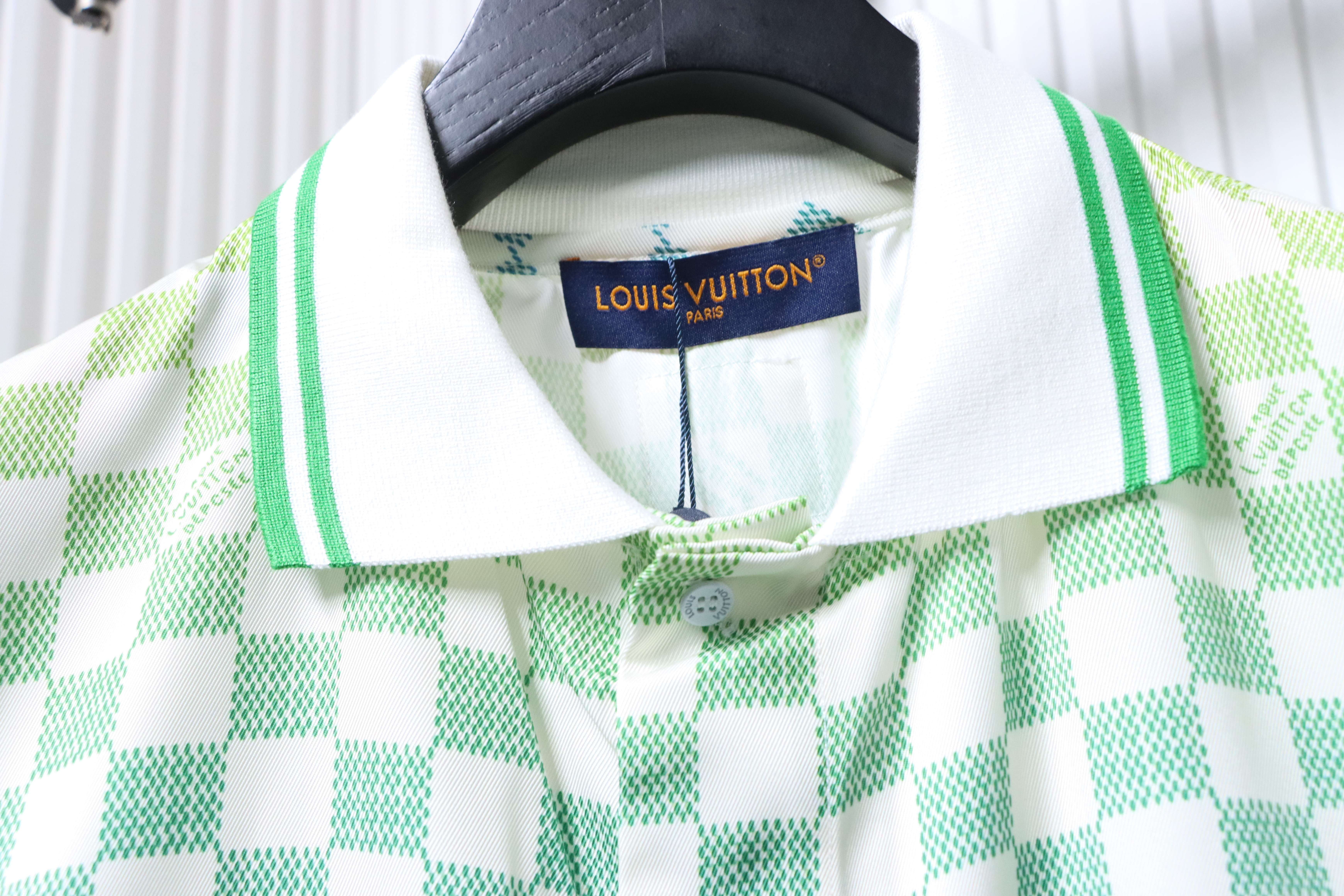 LOUIS VUITTON Checkerboard Collar Gradient Short Sleeve Shirt